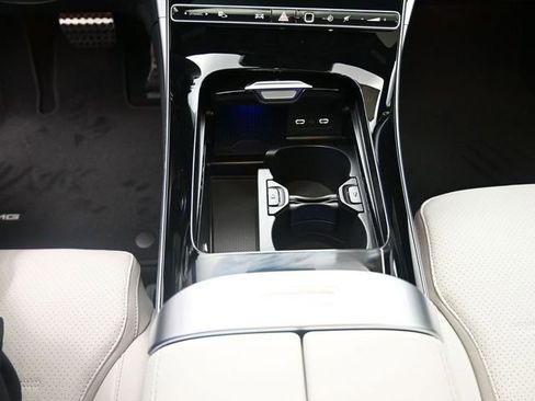 New 2025 Mercedes-Benz C 300 Sedan image 13