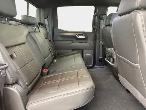 New 2026 Chevrolet Silverado 1500 High Country AWD/4WD image 11