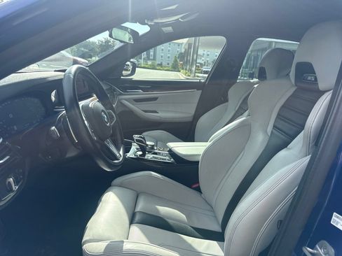 Used 2022 BMW M5 w/ Executive Package AWD/4WD image 4