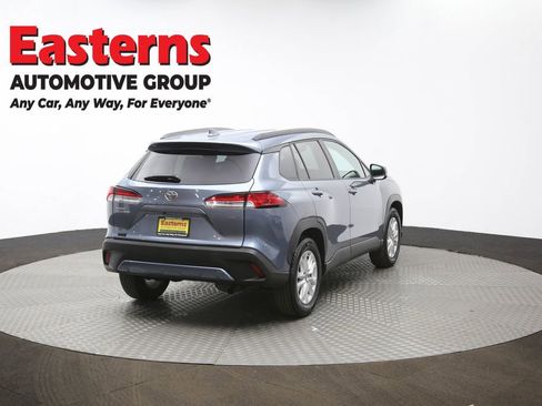 Used 2024 Toyota Corolla Cross LE image 38