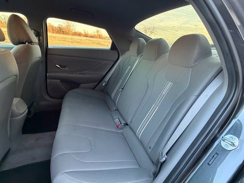 Used 2023 Hyundai Elantra SEL w/ Cargo Package image 24