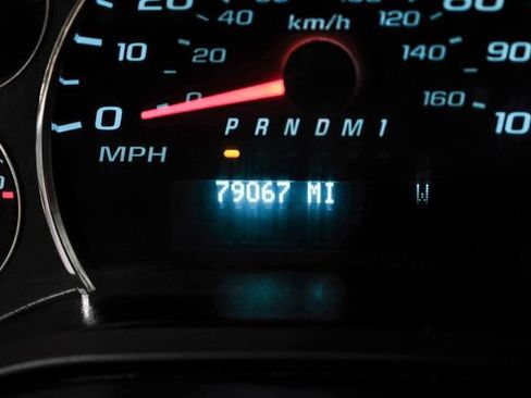 Used 2020 Chevrolet Express 2500 RWD image 25