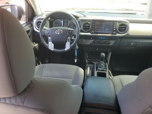Used 2021 Toyota Tacoma SR5 RWD image 15