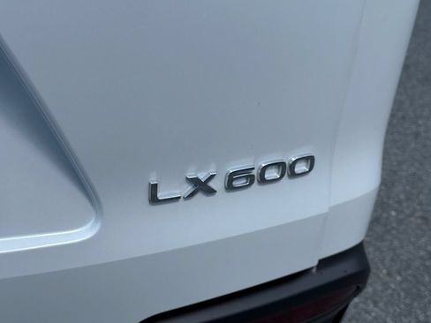 New 2026 Lexus LX 600 4WD w/ Luxury Package image 29