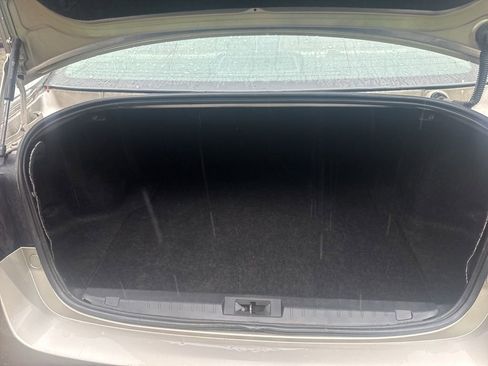 Used 2019 Subaru Legacy 2.5i Premium AWD/4WD image 31