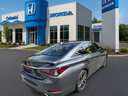 Used 2023 Lexus ES 350 w/ Premium Package image 6