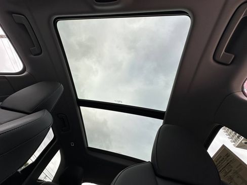 Certified 2025 Audi Q5 Premium Plus w/ Premium Plus AWD/4WD image 17