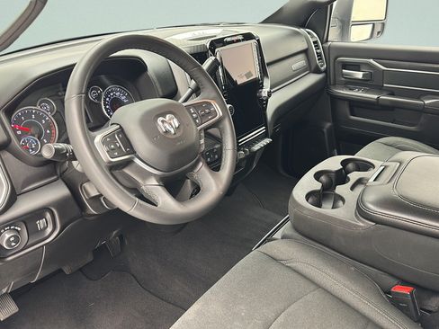 Used 2025 RAM 2500 Big Horn AWD/4WD image 15
