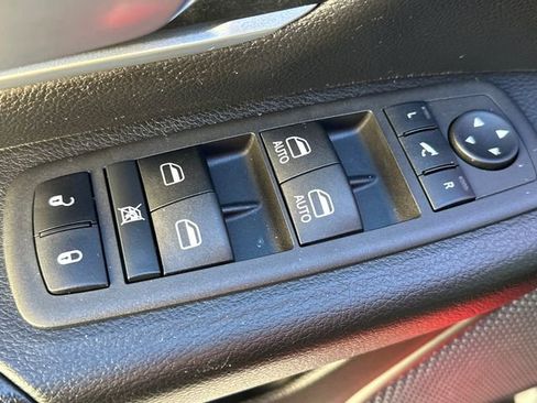 Used 2022 RAM 1500 Big Horn image 24