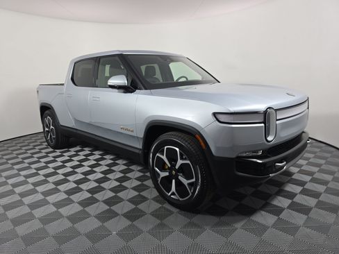 Used 2024 Rivian R1T Adventure AWD/4WD image 7