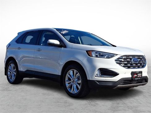 Used 2022 Ford Edge Titanium w/ Class II Trailer Tow Package image 3