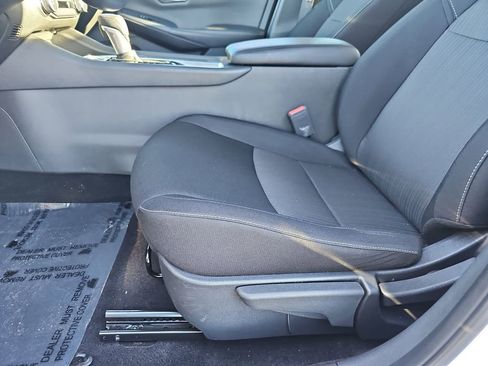 Used 2022 Nissan Sentra SV image 32