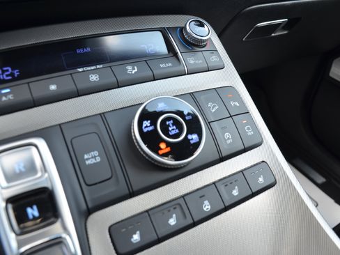 Used 2022 Hyundai Palisade Limited AWD/4WD image 43