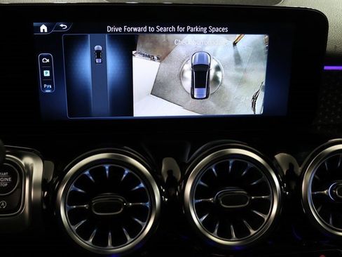 Certified 2025 Mercedes-Benz GLB 250 GLB 250 image 8