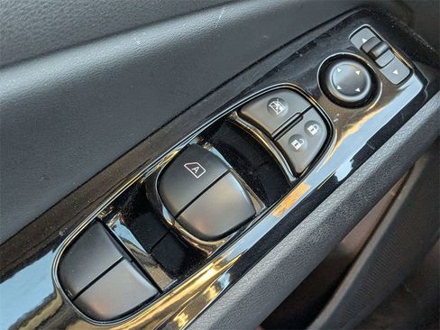 Used 2025 Nissan Altima 2.5 SR image 24