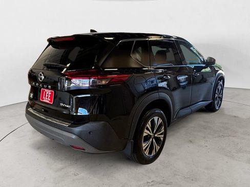 Used 2021 Nissan Rogue SV AWD/4WD image 6