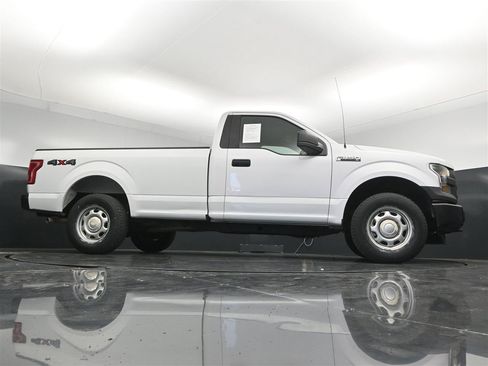 Used 2017 Ford F150 XL w/ Equipment Group 101A Mid AWD/4WD image 29
