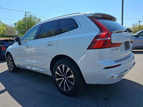 Certified 2023 Volvo XC60 B5 Plus w/ Climate Package AWD/4WD image 4