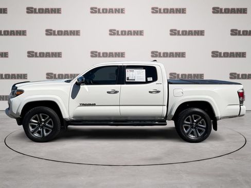 Used 2016 Toyota Tacoma Limited w/ Towing Package AWD/4WD image 2