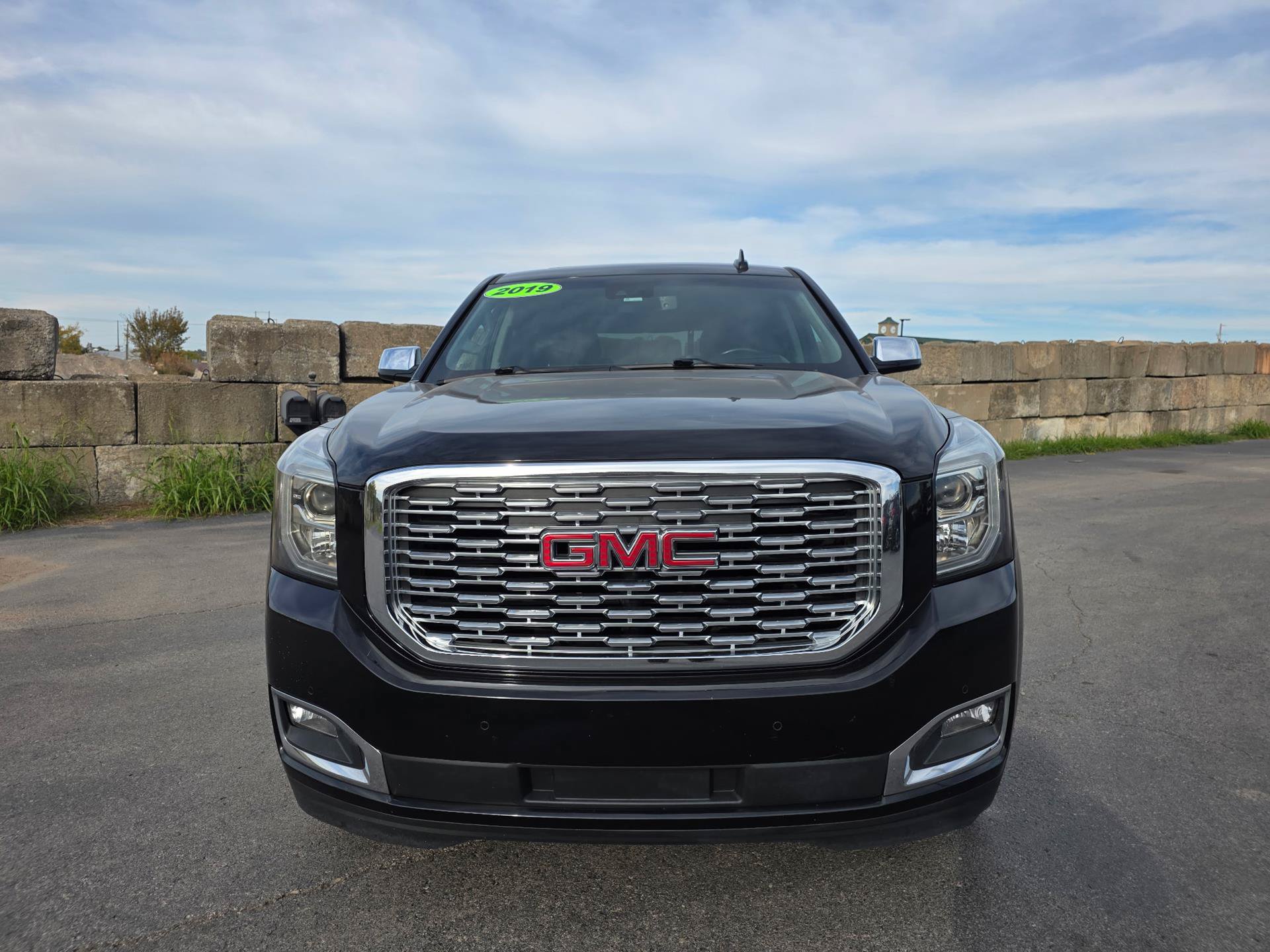 Used 2019 GMC Yukon Denali w/ Denali Ultimate Package AWD/4WD image 8