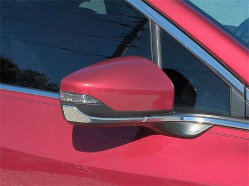 Used 2020 Subaru Outback Premium image 12