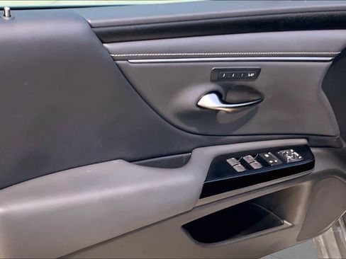 Used 2022 Lexus ES 350 w/ Premium Package FWD image 21