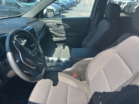 Used 2023 Chevrolet Traverse LT w/ Midnight/Sport Edition AWD/4WD image 9
