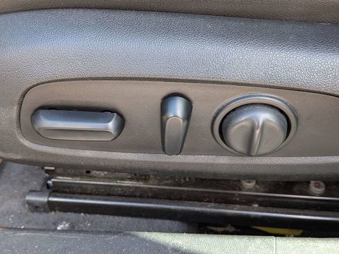 Used 2020 Chevrolet Malibu Premier FWD image 16