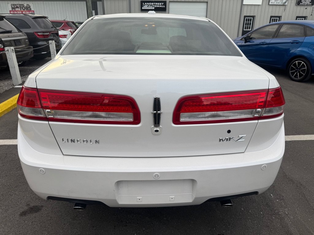 Used 2010 Lincoln MKZ FWD image 5