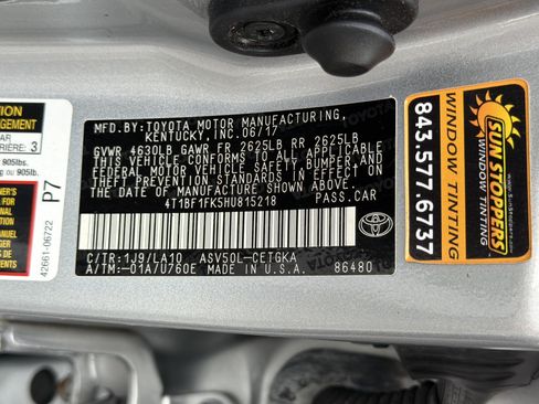 Used 2017 Toyota Camry XLE w/ Moonroof Package FWD image 37