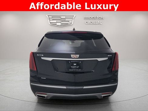 Certified 2025 Cadillac XT5 Premium Luxury AWD/4WD image 3