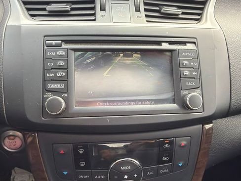 Used 2015 Nissan Sentra SL w/ SL Premium Package FWD image 17