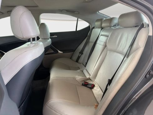 Used 2011 Lexus IS 250 w/ Premium Pkg Value Edition RWD image 13