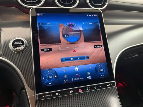 Used 2024 Mercedes-Benz GLC 300 4MATIC image 38