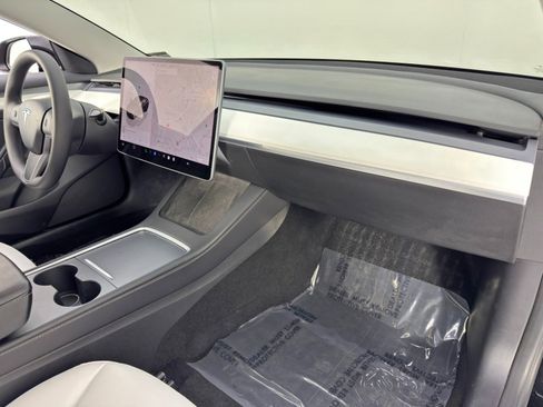 Used 2022 Tesla Model 3 Performance image 14