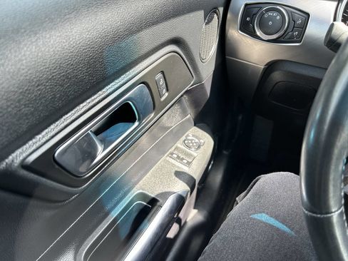 Used 2019 Ford Mustang Premium image 17