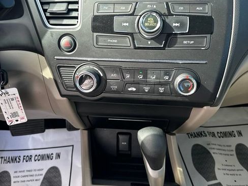 Used 2015 Honda Civic LX image 7
