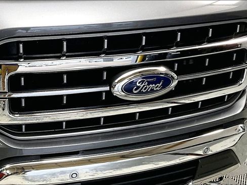 Used 2023 Ford F150 Lariat w/ Equipment Group 502A High image 30