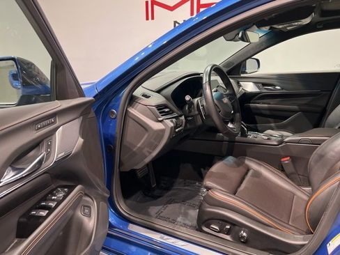 Used 2022 Cadillac CT4 V image 18