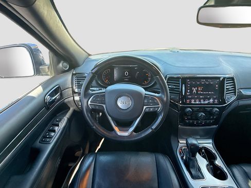 Used 2020 Jeep Grand Cherokee Overland image 18