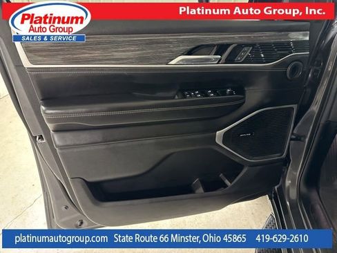 Used 2022 Jeep Wagoneer Series III image 24