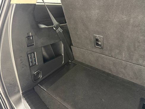 Used 2019 Ford Expedition Platinum RWD image 78