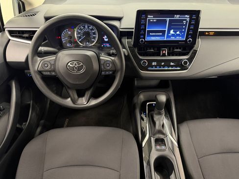 Used 2021 Toyota Corolla LE w/ Carpet Mat Package (TMS) image 21