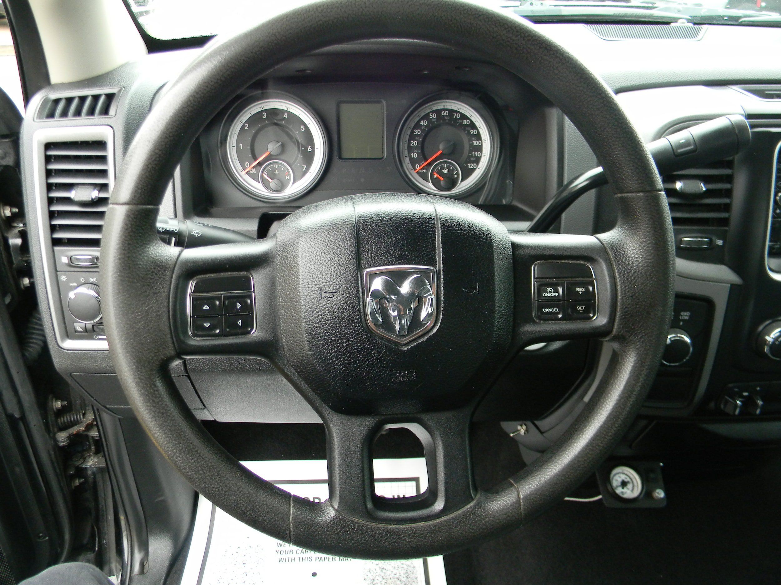 Used 2013 RAM 1500 ST w/ SXT Appearance Group AWD/4WD image 7