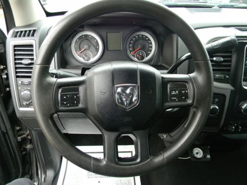 Used 2013 RAM 1500 ST w/ SXT Appearance Group image 7