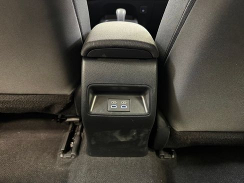 Used 2024 Toyota Corolla LE FWD image 17