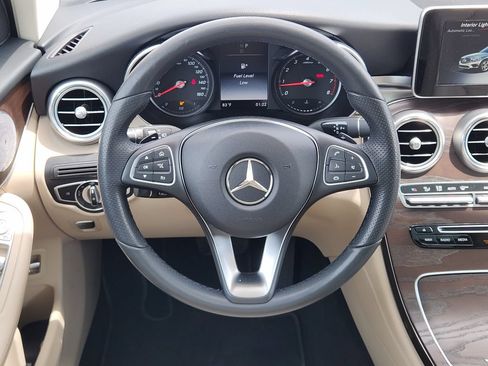 Used 2018 Mercedes-Benz GLC 300 4MATIC image 23