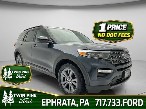 Used 2023 Ford Explorer XLT w/ Equipment Group 202A AWD/4WD image 1