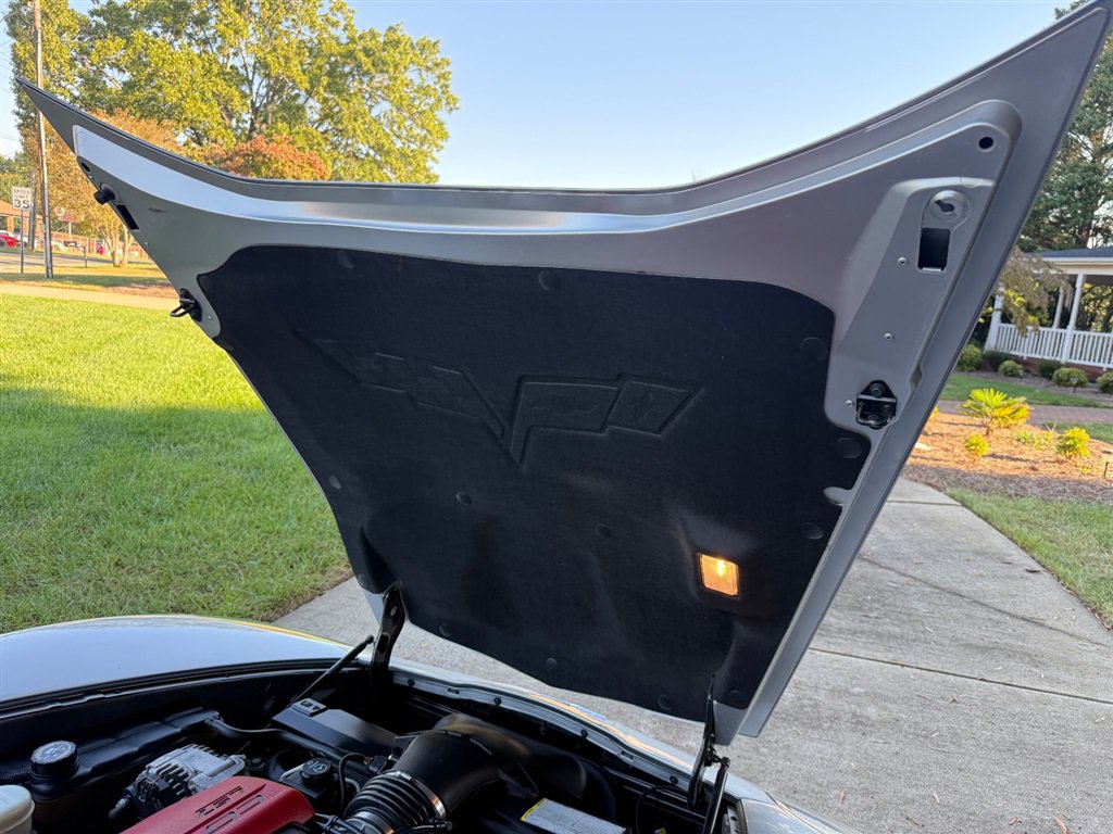 Used 2006 Chevrolet Corvette Z06 w/ Preferred Equipment Group RWD image 56