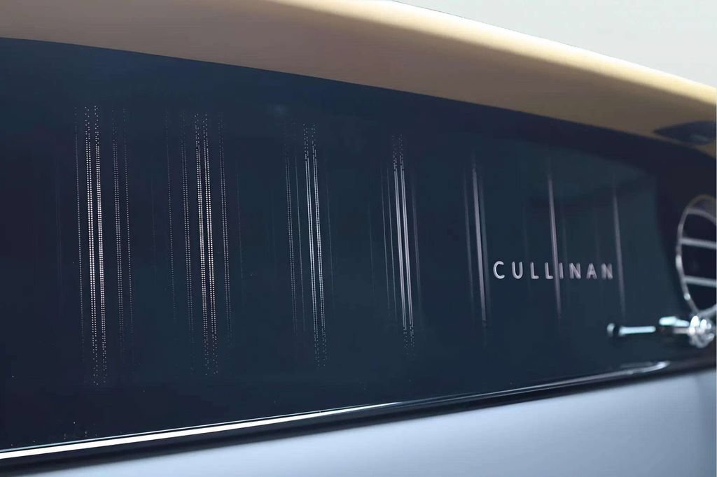 Used 2026 Rolls-Royce Cullinan w/ Cullinan Package AWD/4WD image 8